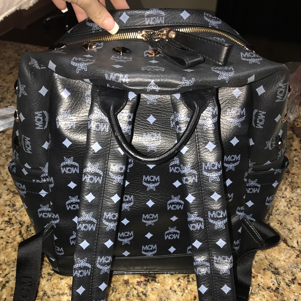 MCM back pack - Picture 3 of 4